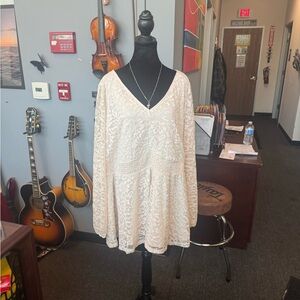 Size 4x Cream Lace Long Sleeve Babydoll Top